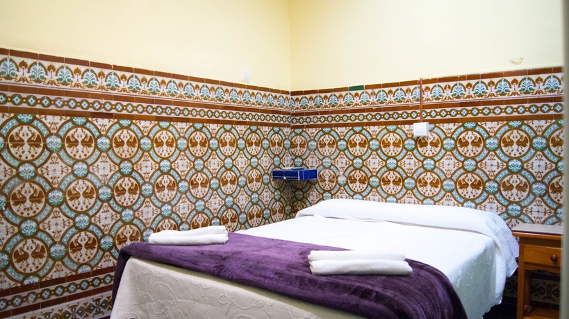 Imagen de la habitación del Hostal Florida, Sevilla. Foto 7