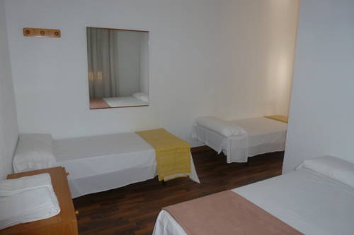 Imagen de la habitación del Hostal Fonda Can Dalfo. Foto 9