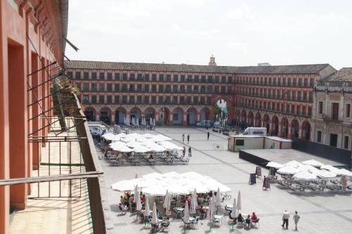 Imagen general del Hostal Fonda La Corredera. Foto 16