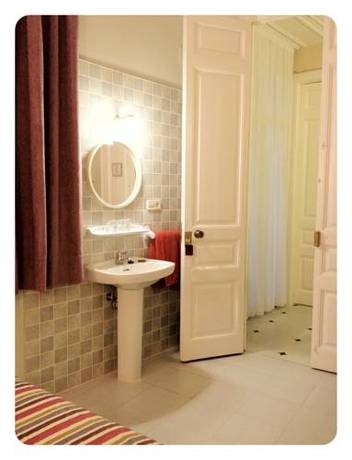 Imagen general del Hostal Fontanella Green House. Foto 10