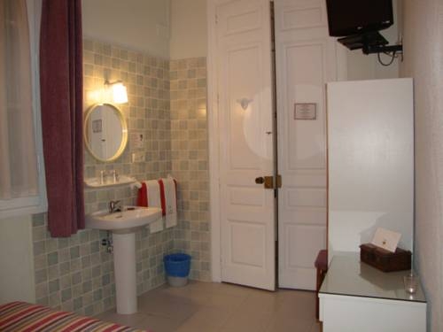 Imagen general del Hostal Fontanella Green House. Foto 15