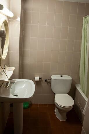 Imagen general del Hostal Fontdemora. Foto 7