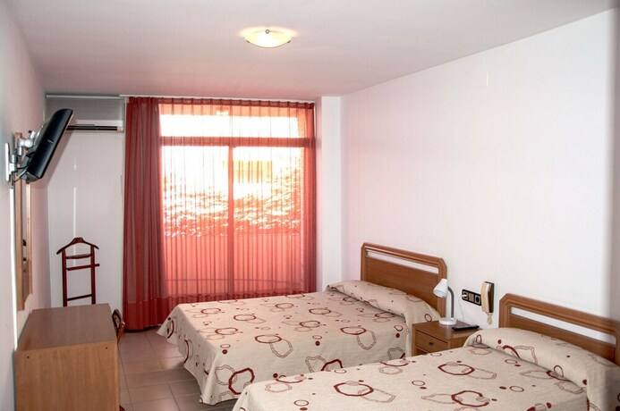 Imagen general del Hostal Fontdemora. Foto 10