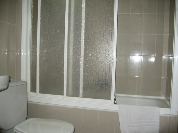 Imagen general del Hostal Fontdemora. Foto 13