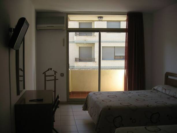 Imagen general del Hostal Fontdemora. Foto 18