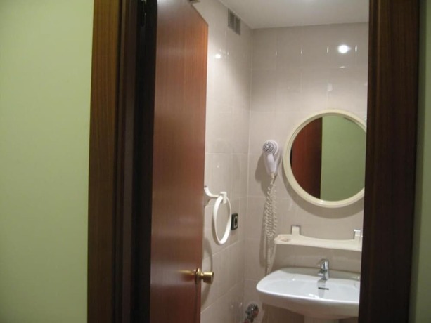 Imagen general del Hostal Fontdemora. Foto 19