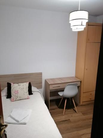 Imagen de la habitación del Hostal Forest. Foto 5