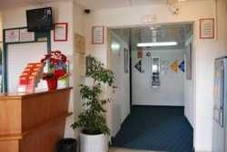 Imagen de los interiores del Hostal Formule 1. Foto 3