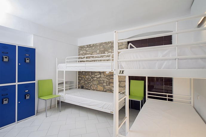 Imagen de la habitación del Hostal Forum Tarragona. Foto 2