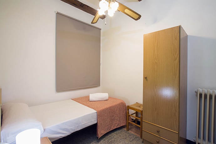 Imagen de la habitación del Hostal Forum Tarragona. Foto 6