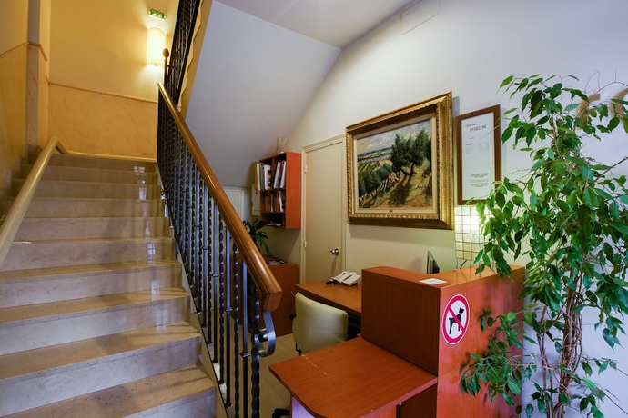 Imagen de los interiores del Hostal Forum, Villa del Río. Foto 15