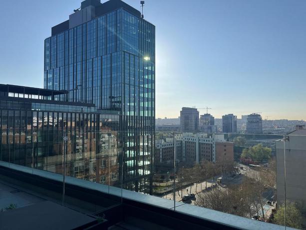 Imagen de los exteriores del Hostal Four Points Flex by Sheraton Madrid Atocha. Foto 7