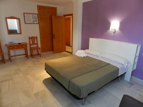 Imagen de la habitación del Hostal Francisco Alferez. Foto 9