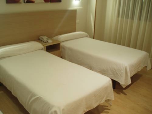 Imagen general del Hostal Francisco Salinas. Foto 8