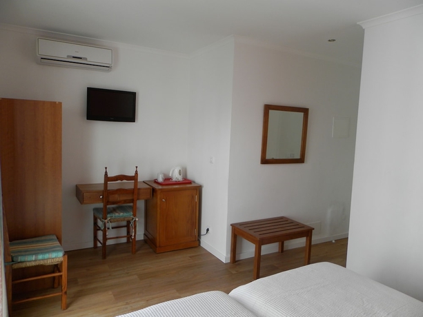 Imagen de la habitación del Hostal Frentomar. Foto 4