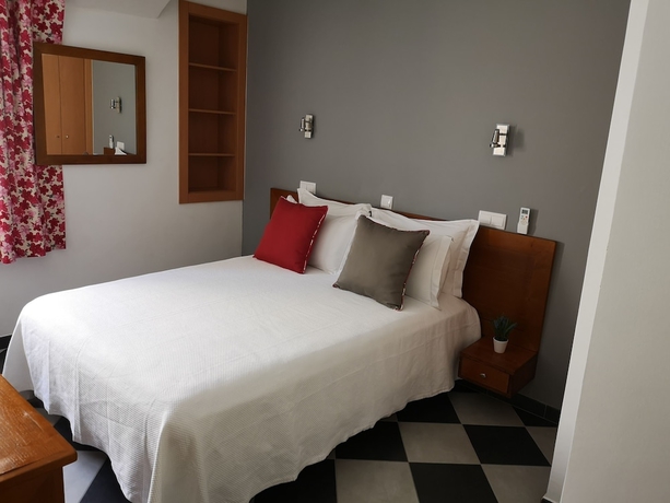 Imagen de la habitación del Hostal Frentomar. Foto 7