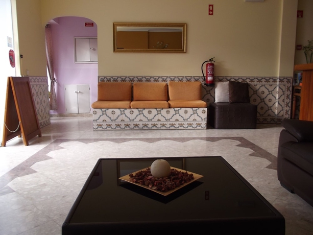 Imagen de los interiores del Hostal Frentomar. Foto 19