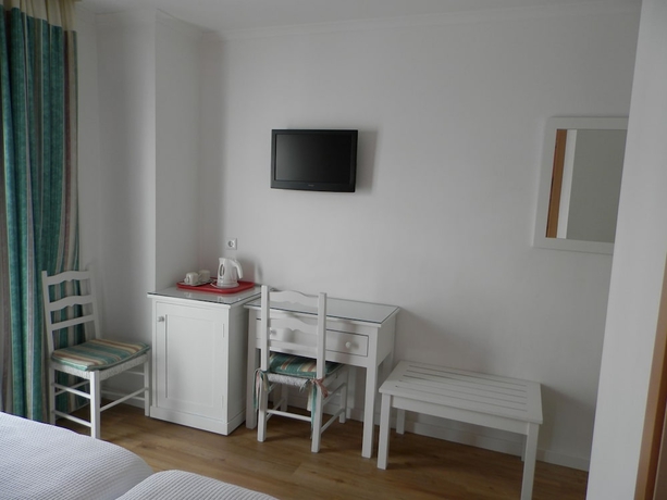 Imagen de la habitación del Hostal Frentomar. Foto 13