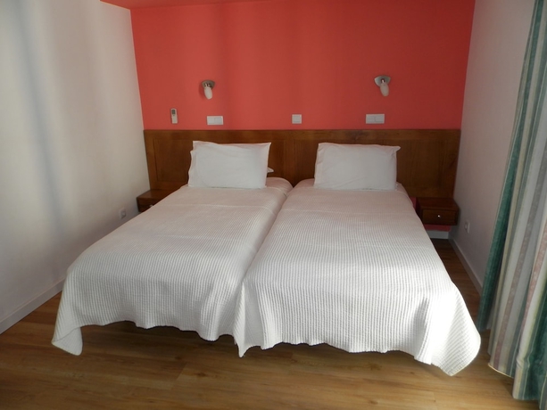 Imagen de la habitación del Hostal Frentomar. Foto 15