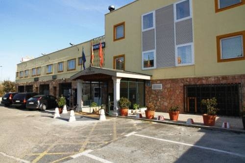 Imagen general del Hostal Fronton. Foto 7