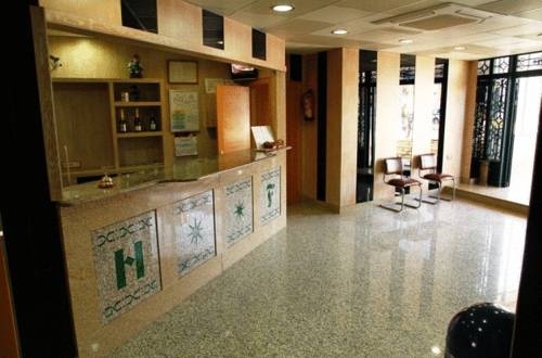 Imagen general del Hostal Fronton. Foto 8