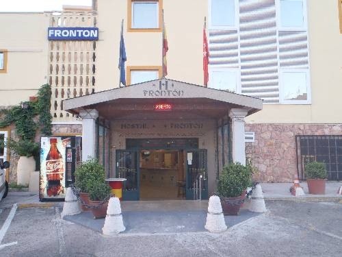 Imagen general del Hostal Fronton. Foto 12