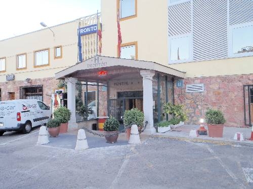 Imagen general del Hostal Fronton. Foto 16
