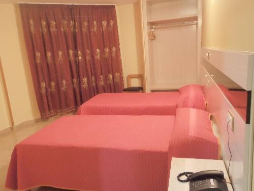 Imagen general del Hostal Fronton. Foto 15