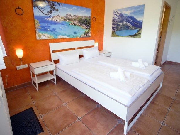 Imagen de la habitación del Hostal Gaestehaus Parkblick. Foto 4