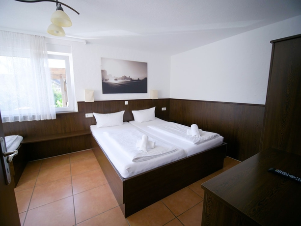 Imagen de la habitación del Hostal Gaestehaus Parkblick. Foto 7