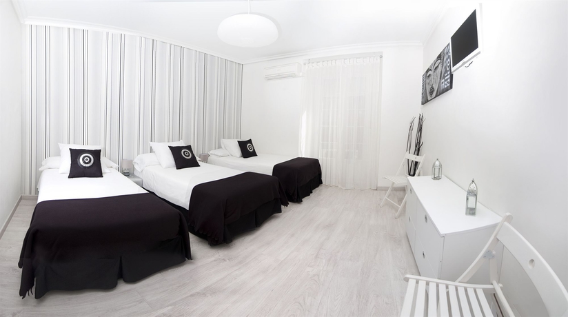 Imagen de la habitación del Hostal Gala, Centro de Madrid. Foto 5