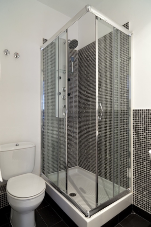 Imagen de la habitación del Hostal Gala, Centro de Madrid. Foto 7