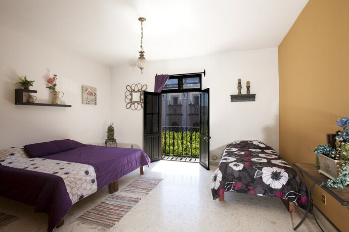 Imagen de la habitación del Hostal Galerie, Santiago de Queretaro. Foto 4