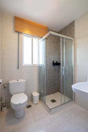 Imagen de la habitación del Hostal Galerna. Foto 7