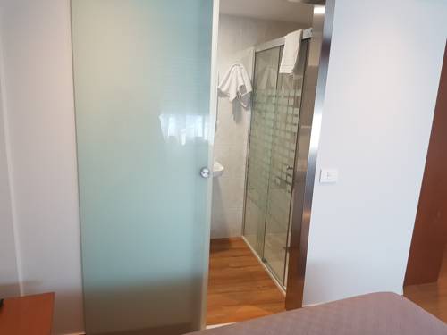 Imagen de la habitación del Hostal Galicia Arteixo. Foto 11