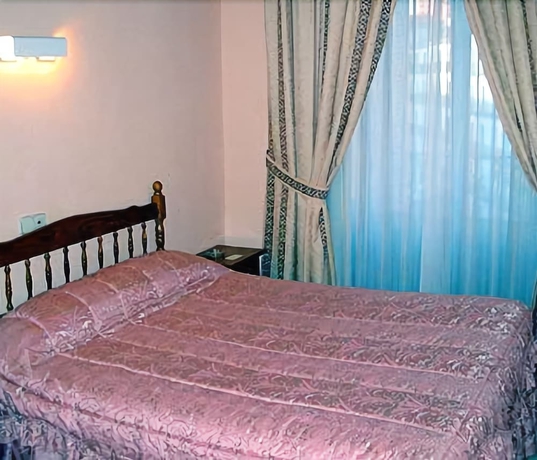 Imagen de la habitación del Hostal Gallardo. Foto 9