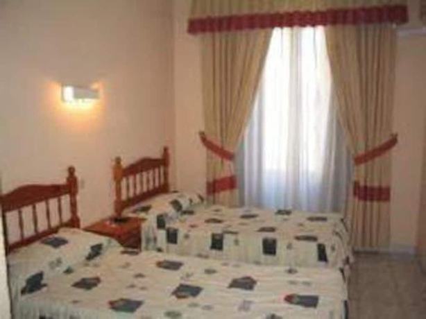 Imagen de la habitación del Hostal Gallardo. Foto 11