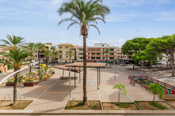 Imagen de los exteriores del Hostal Gami Adults Only. Foto 13