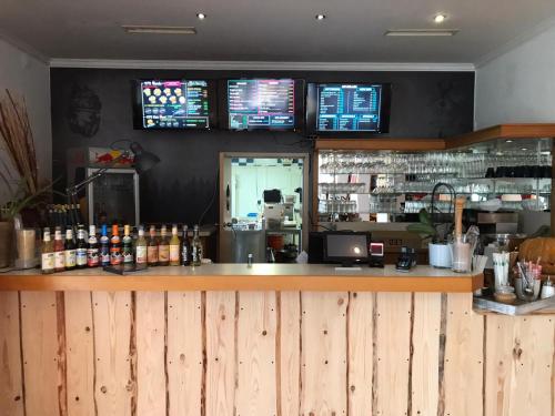 Imagen del bar/restaurante del Hostal Gästehaus Am Wasserpark. Foto 3