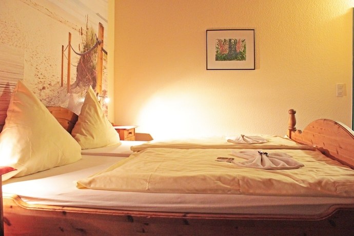 Imagen de la habitación del Hostal G&auml;stehaus Des Haus Krone. Foto 6