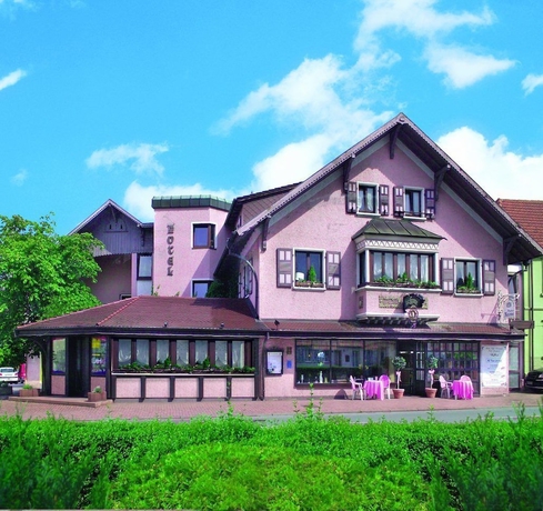 Imagen de los exteriores del Hostal G&auml;stehaus Des Haus Krone. Foto 10