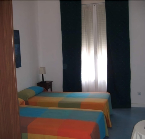 Imagen de la habitación del Hostal Gay Hostal Puerta Del Sol Madrid. Foto 15