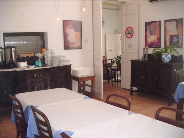 Imagen del bar/restaurante del Hostal Gay Hostal Puerta Del Sol Madrid. Foto 3