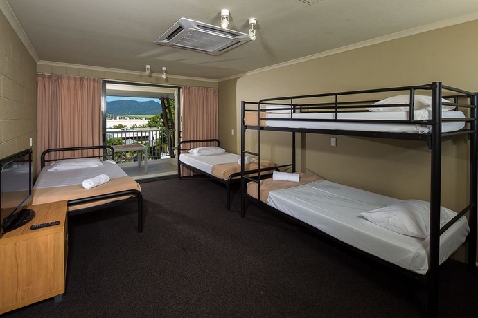 Imagen de la habitación del Hostal Gilligan's Backpackers Hotel and Resort. Foto 4