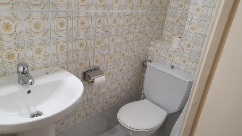 Imagen de la habitación del Hostal Ginebra, Centro de Madrid. Foto 3