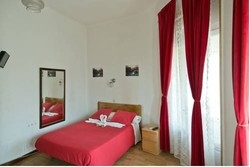 Imagen general del Hostal Go Inn Madrid. Foto 4