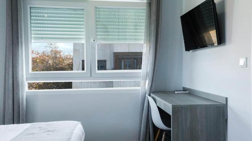 Imagen de la habitación del Hostal Golden Alcal&aacute;, Ciudad Lineal. Foto 16