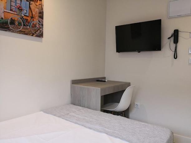 Imagen de la habitación del Hostal Golden Alcalá, Madrid. Foto 13