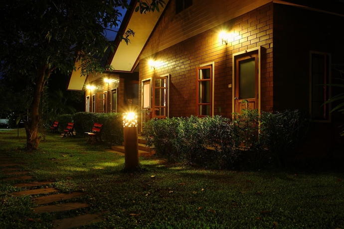 Imagen de los exteriores del Hostal Gongkaew Huenkum Hotel. Foto 7