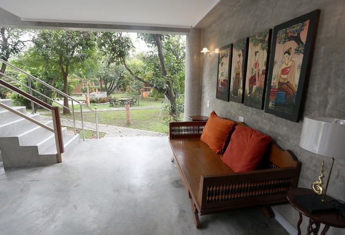 Imagen de los exteriores del Hostal Gongkaew Huenkum Hotel. Foto 10